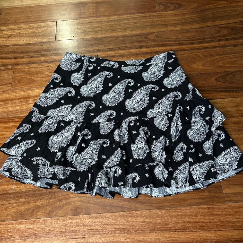 Ted‎ Baker London Black White Paisley Tiered Ruffle Mini Skirt Size 3 US 8